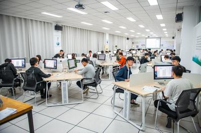 计算机应用技术专业 引领未来技术开发的核心力量